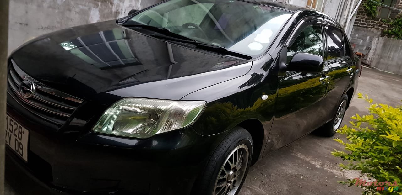 2009' Toyota Axio photo #3