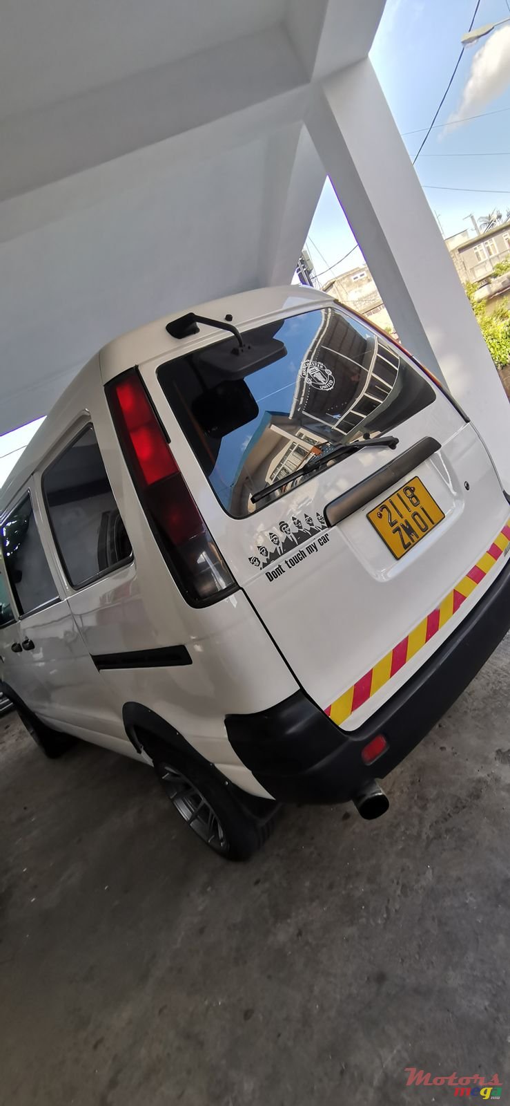 2001' Toyota photo #1