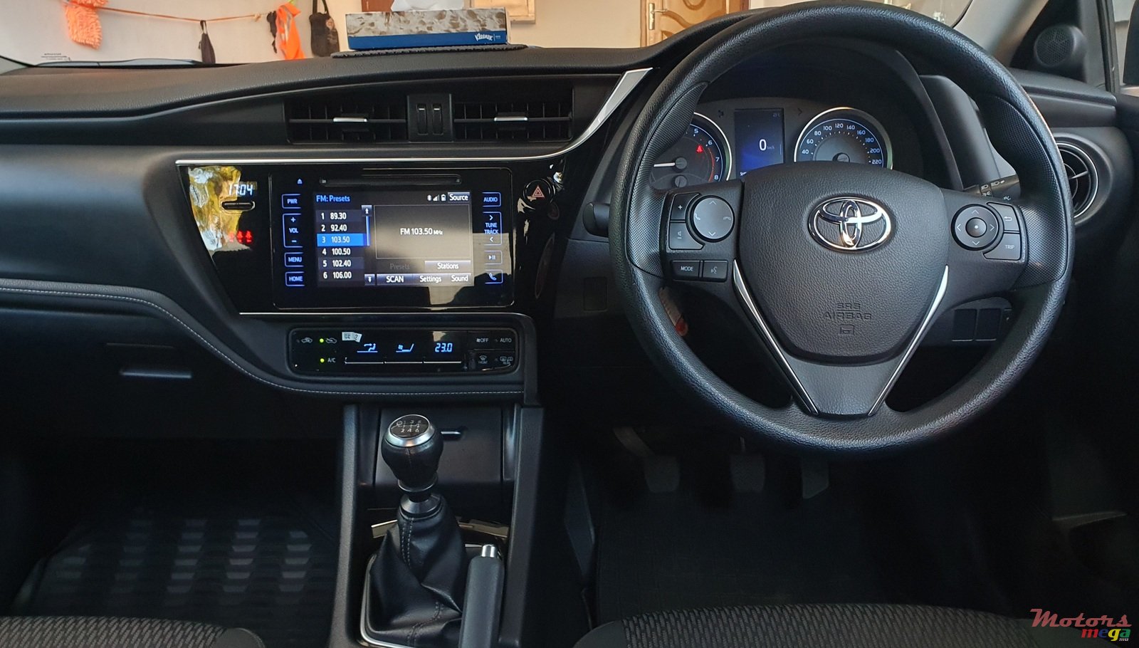 2020' Toyota Corolla photo #5