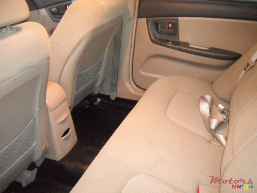 2005' Kia Cerato photo #4