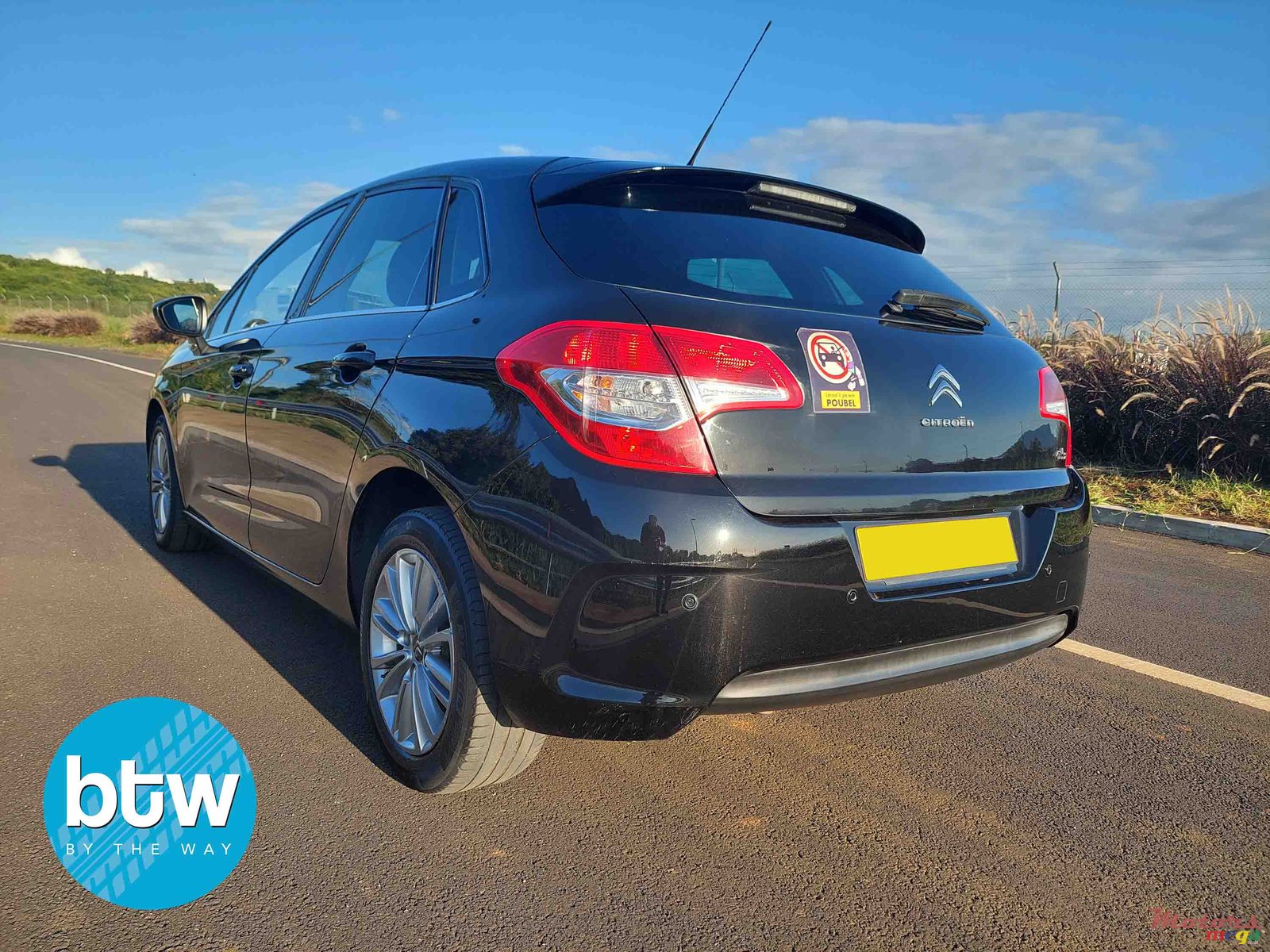 2016' Citroen C4 photo #3