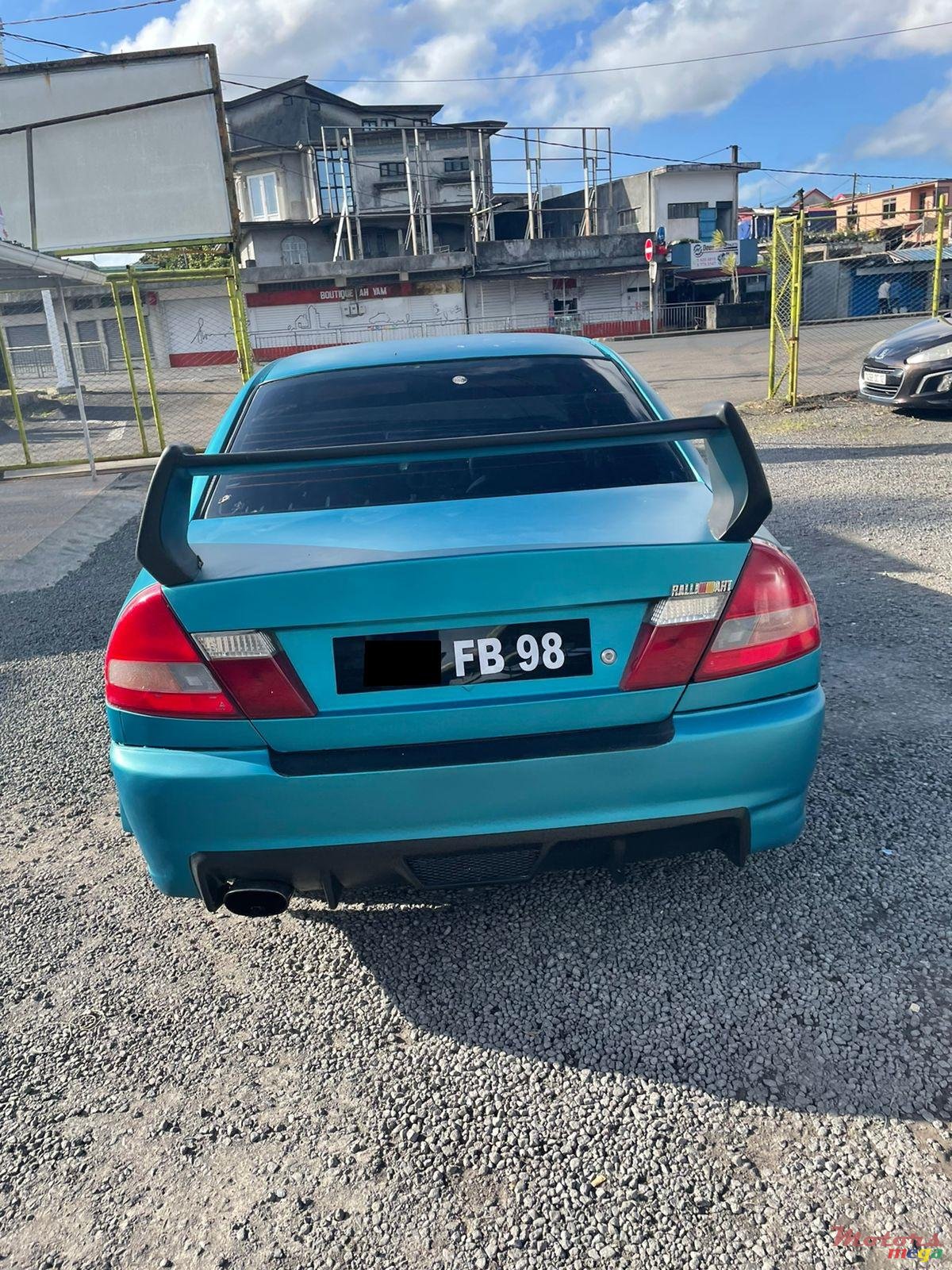 1998' Mitsubishi Lancer photo #4