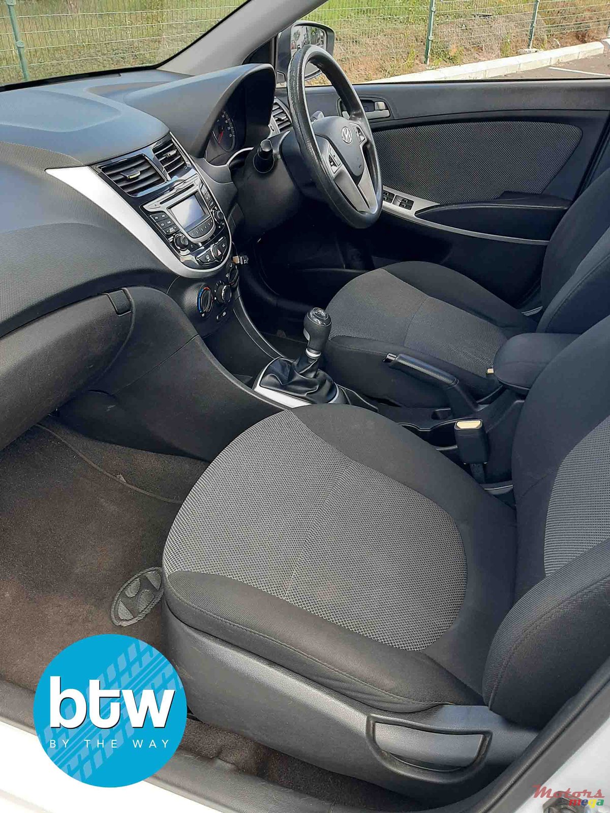 2014' Hyundai Accent photo #5