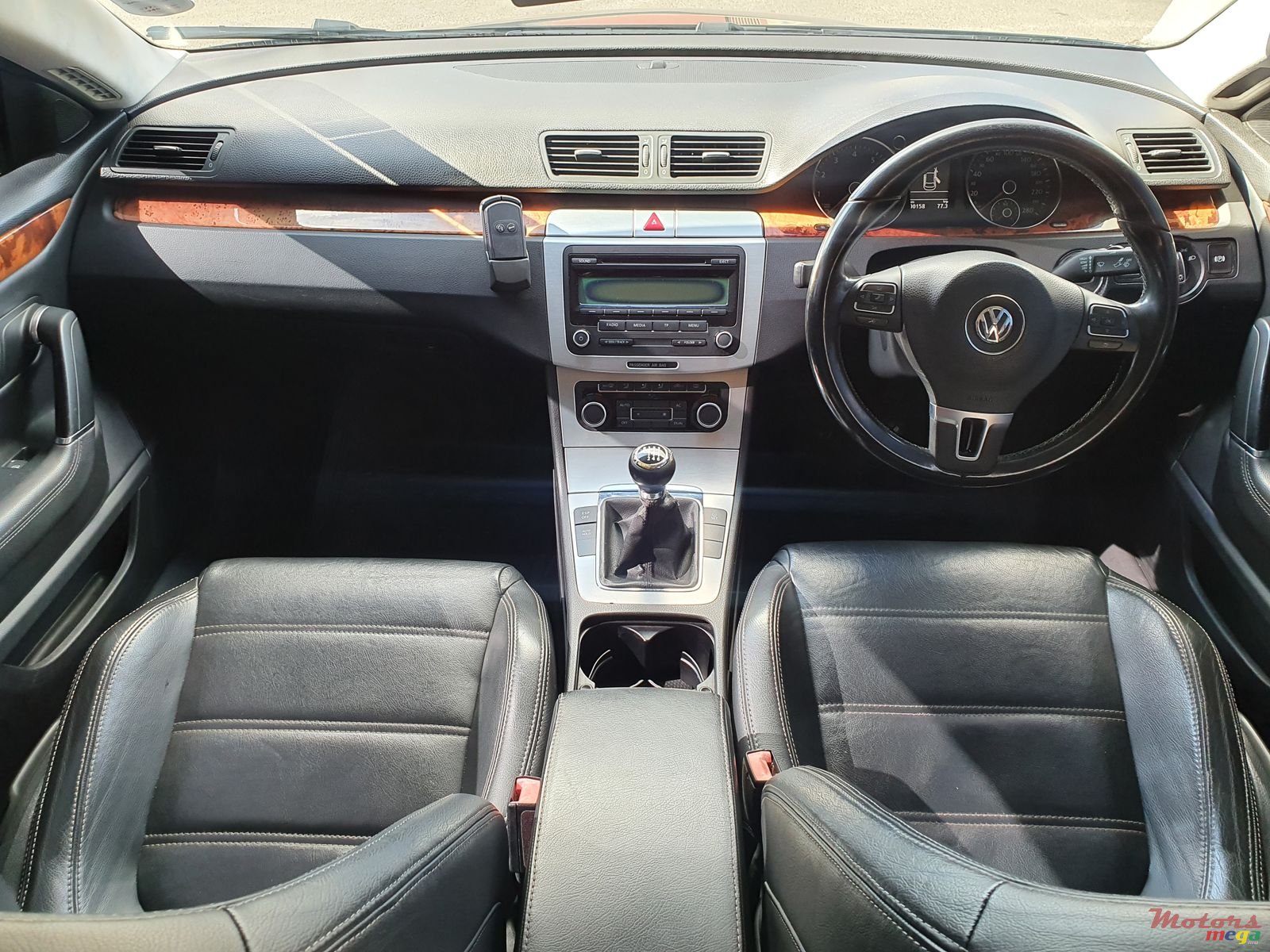 2010' Volkswagen photo #4