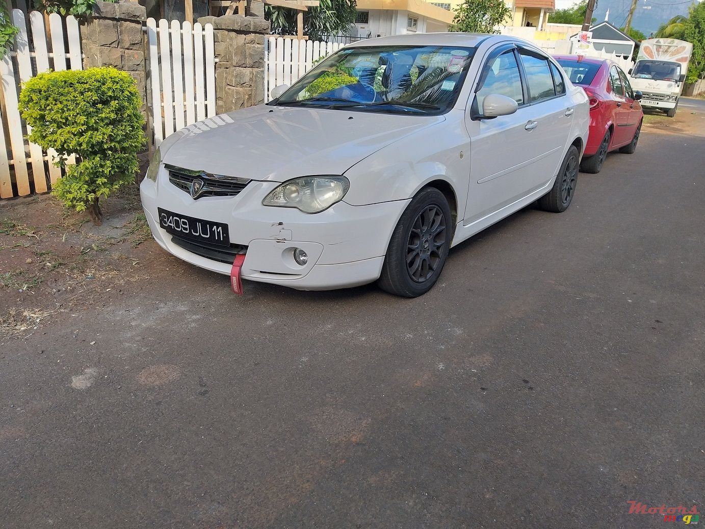 2011' Proton Persona Gas photo #1