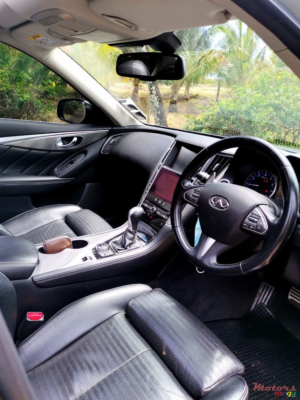 2016' Infiniti Q50 photo #5