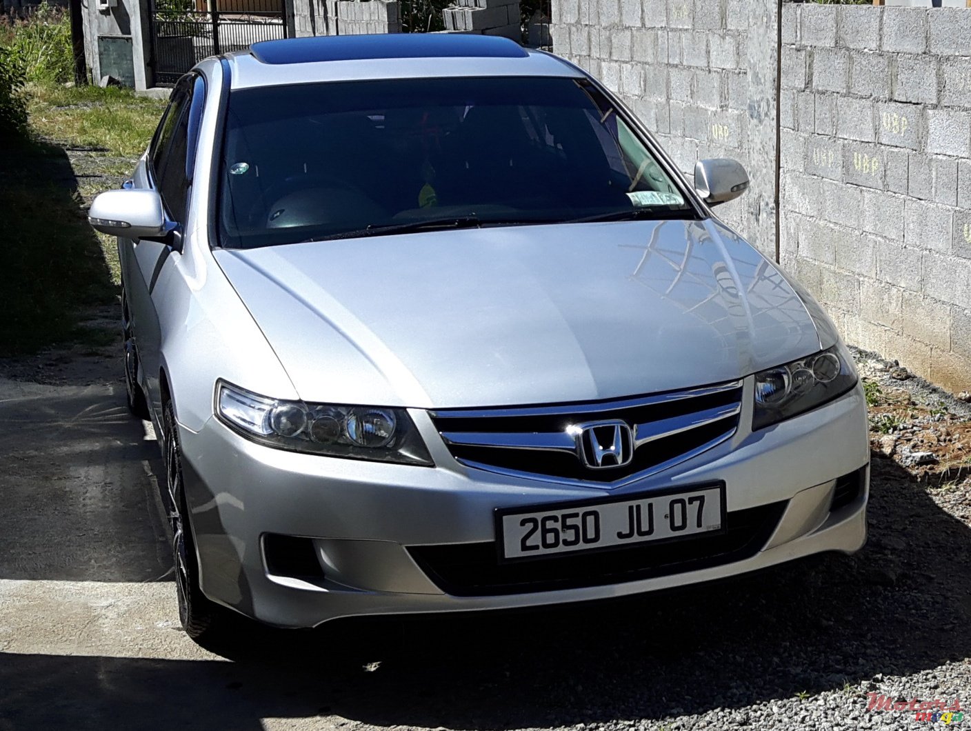 2007' Honda Accord photo #1