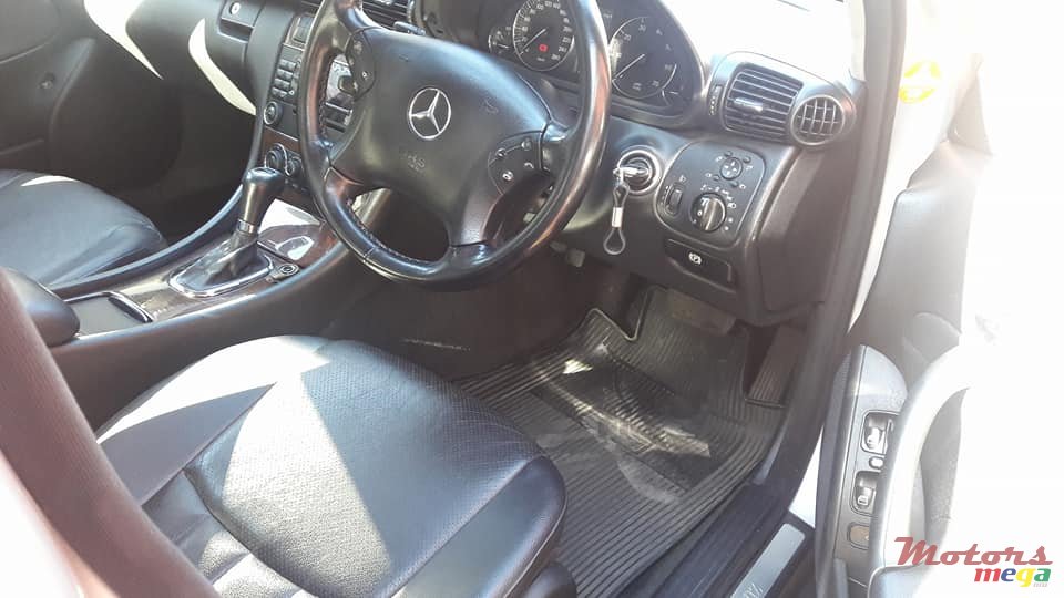 2005' Mercedes-Benz 200 photo #5