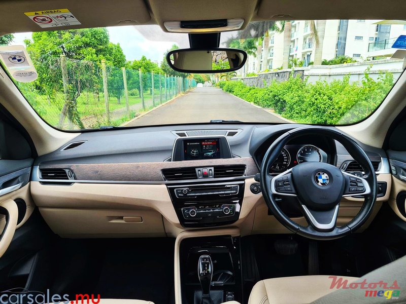 2019' BMW X1 SDrive 18i photo #6
