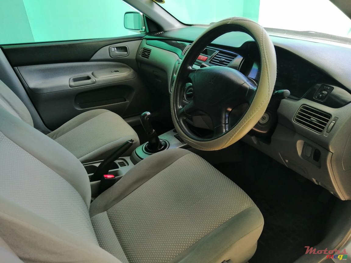 2008' Mitsubishi Lancer GLX photo #4