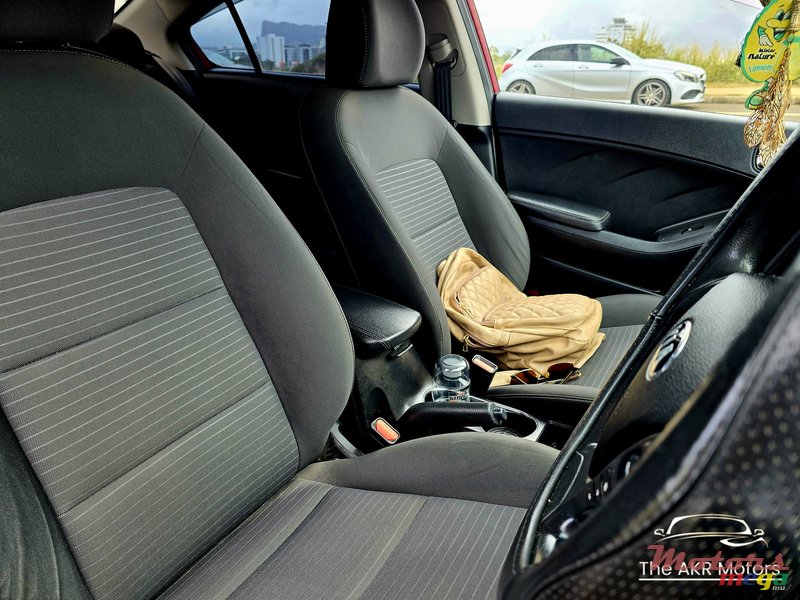 2016' Kia Cerato Forte K3 photo #5