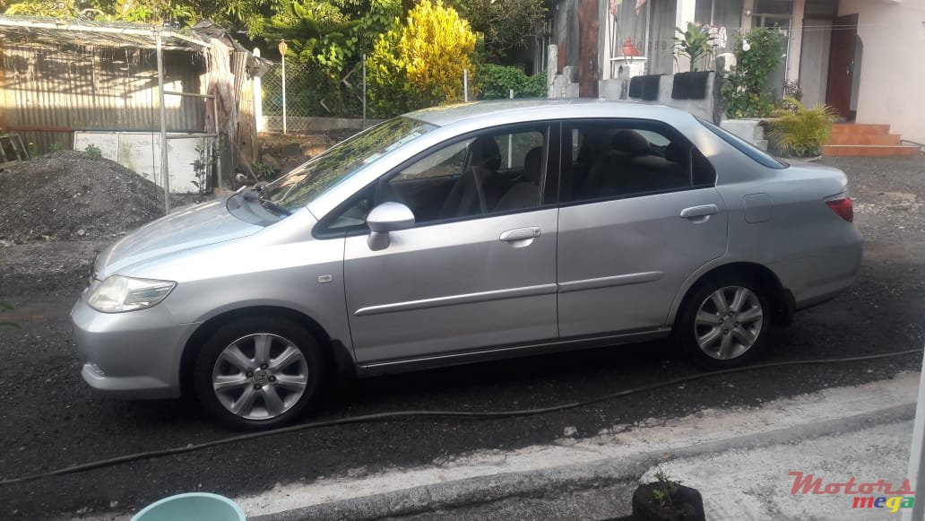 2006' Honda City photo #7