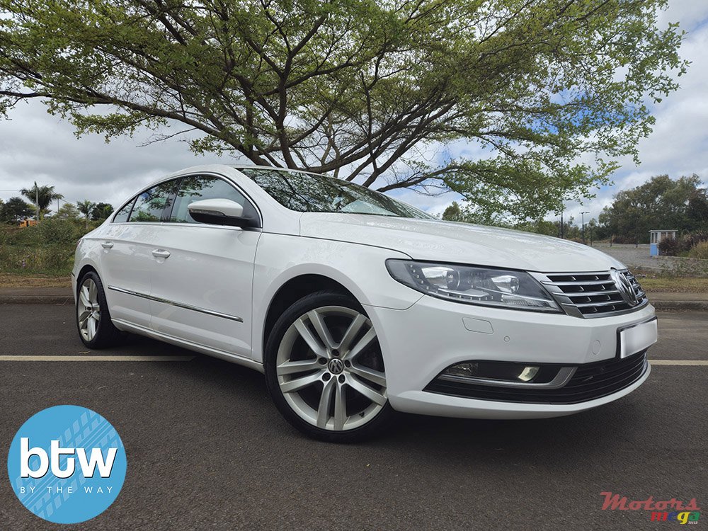 2013' Volkswagen Passat CC photo #1