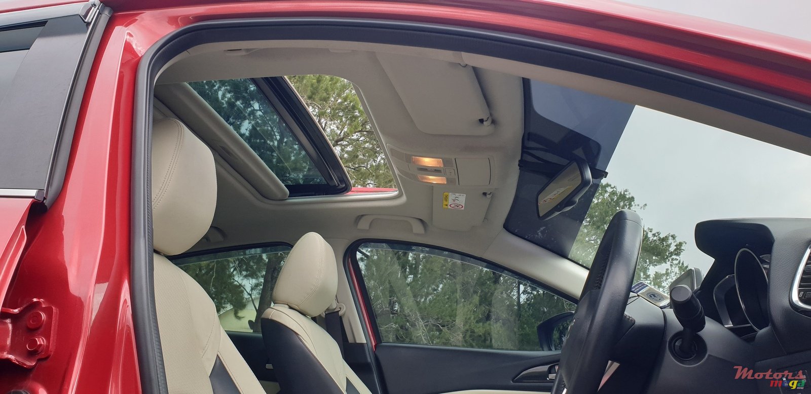 2015' Mazda 3 Skyactiv photo #7