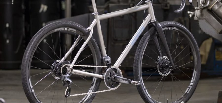 Carbone, aluminium, acier... : poids, robustesse, tous nos conseils pour bien choisir son vélo