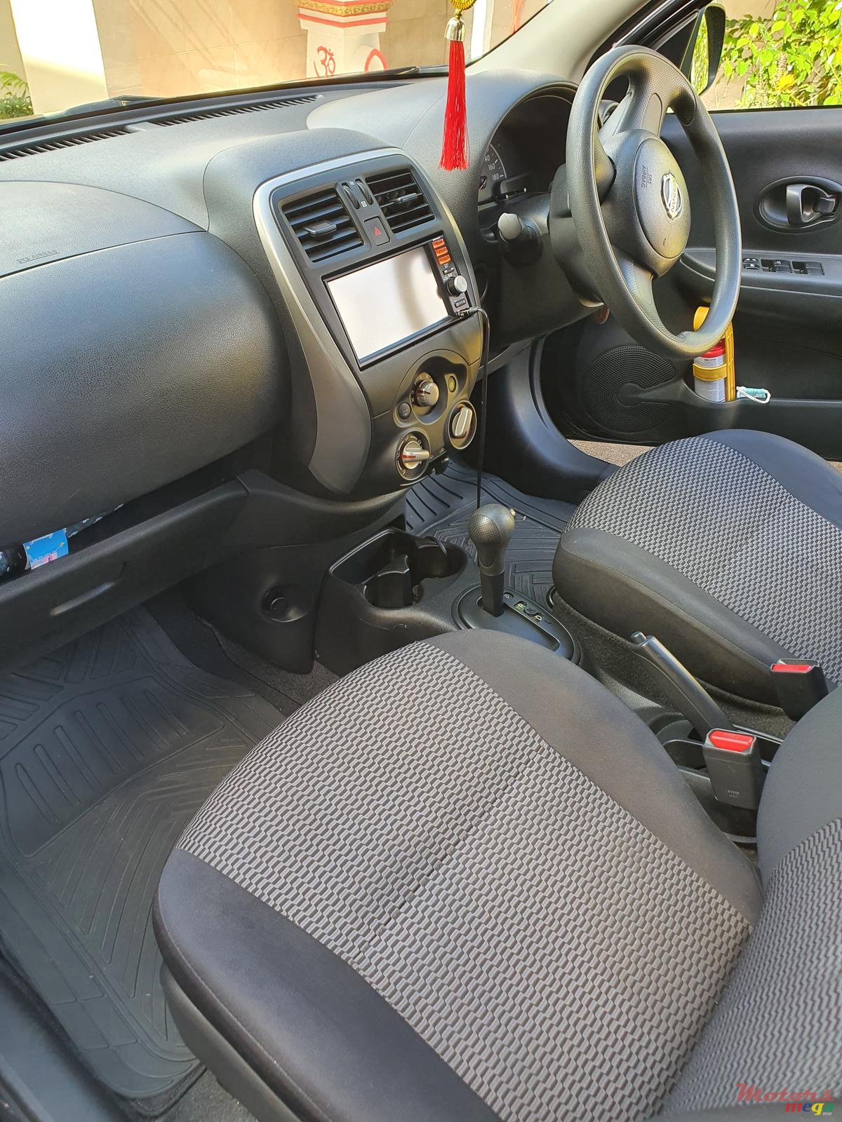 2015' Nissan March photo #3