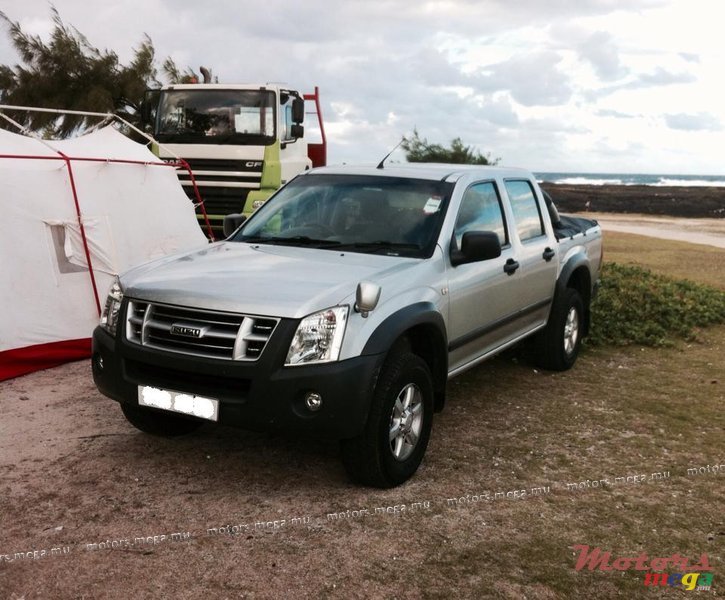 2009' Isuzu kb250 Dteq photo #1