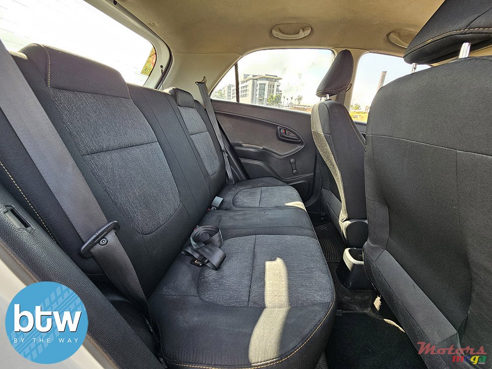 2017' Kia Picanto photo #6