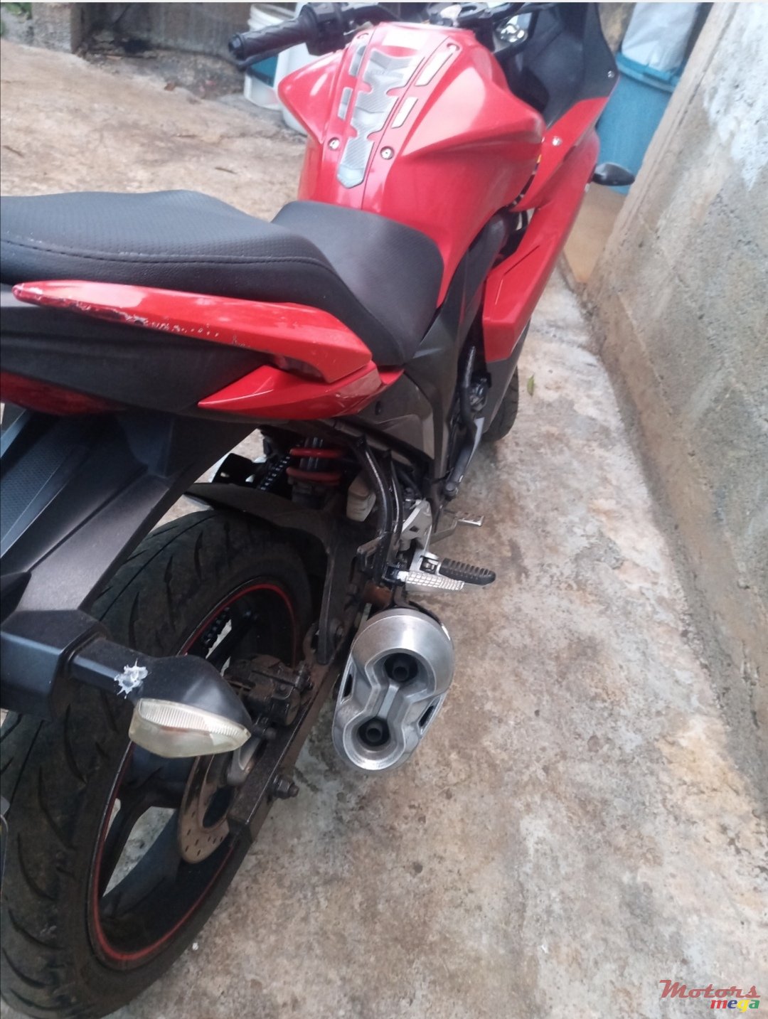 2017' Suzuki Gixxer GSX155 photo #3