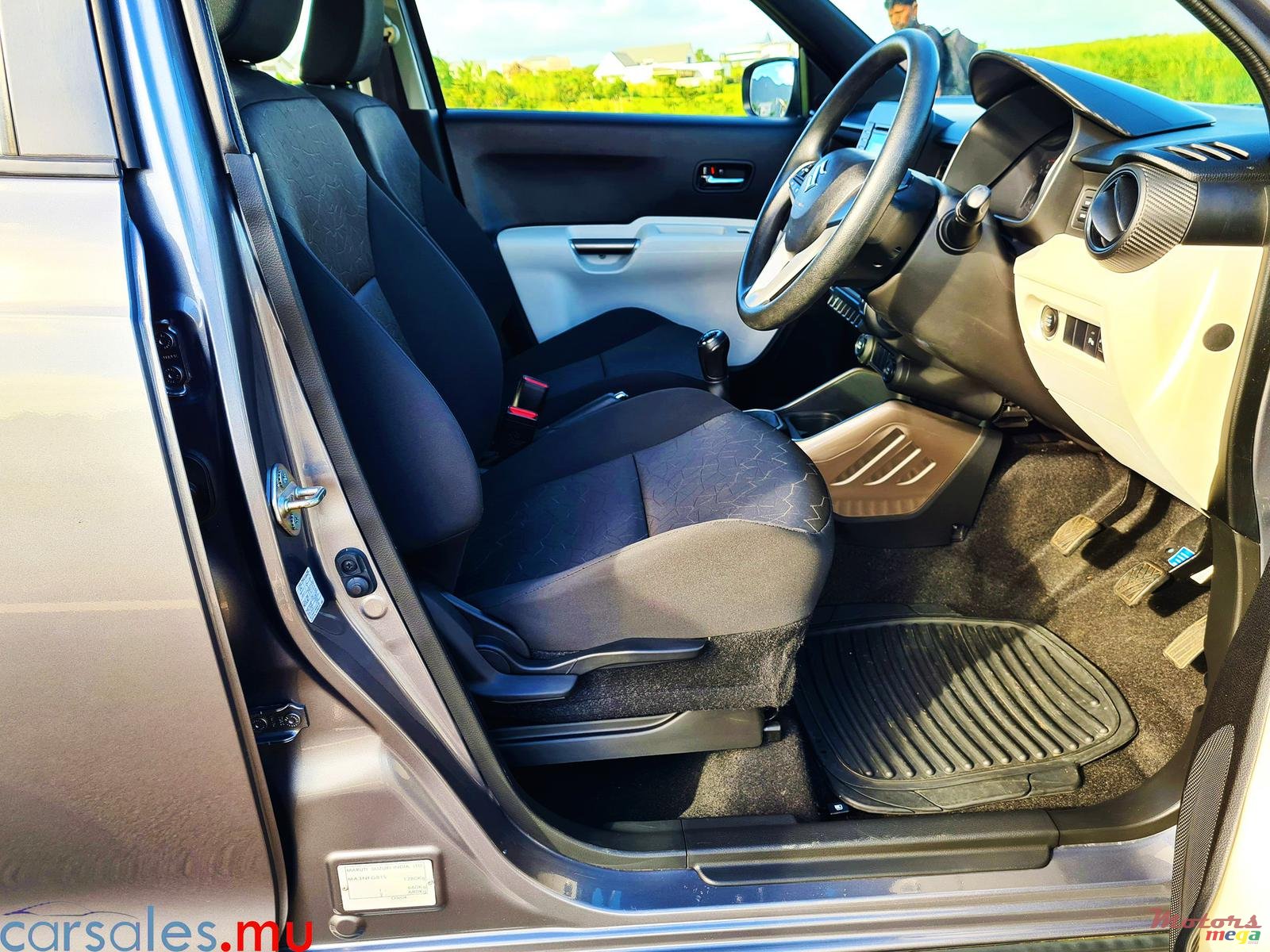 2018' Suzuki Ignis 1.2 GLX photo #5