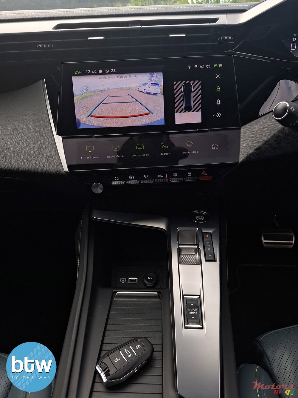 2023' Peugeot 408 GT photo #6