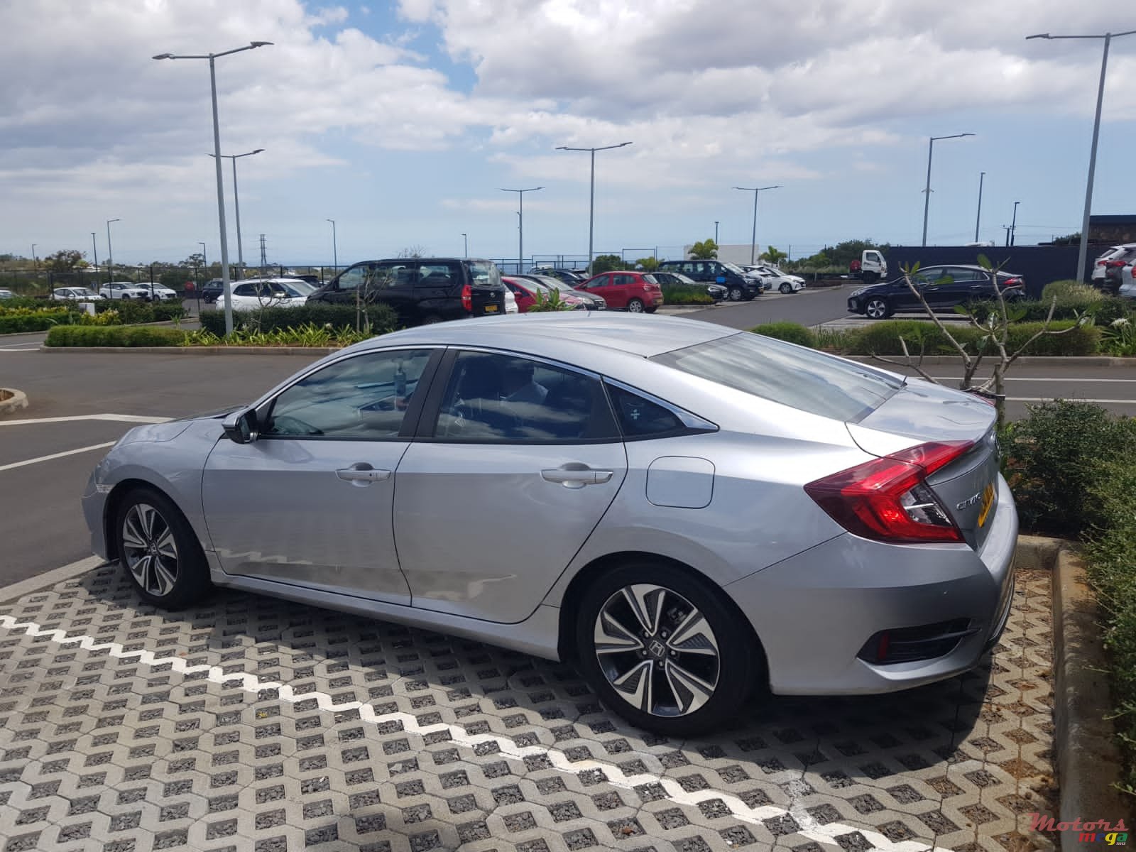 2020' Honda Civic photo #5