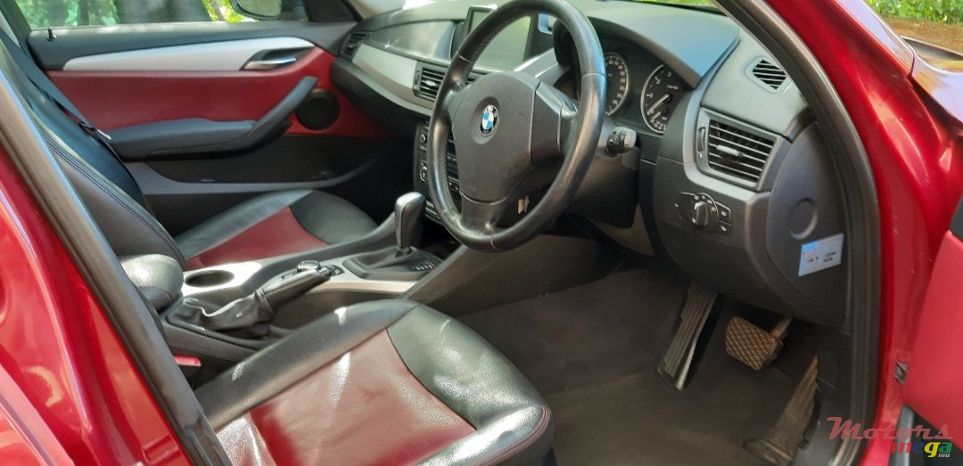 2011' BMW X1 photo #3