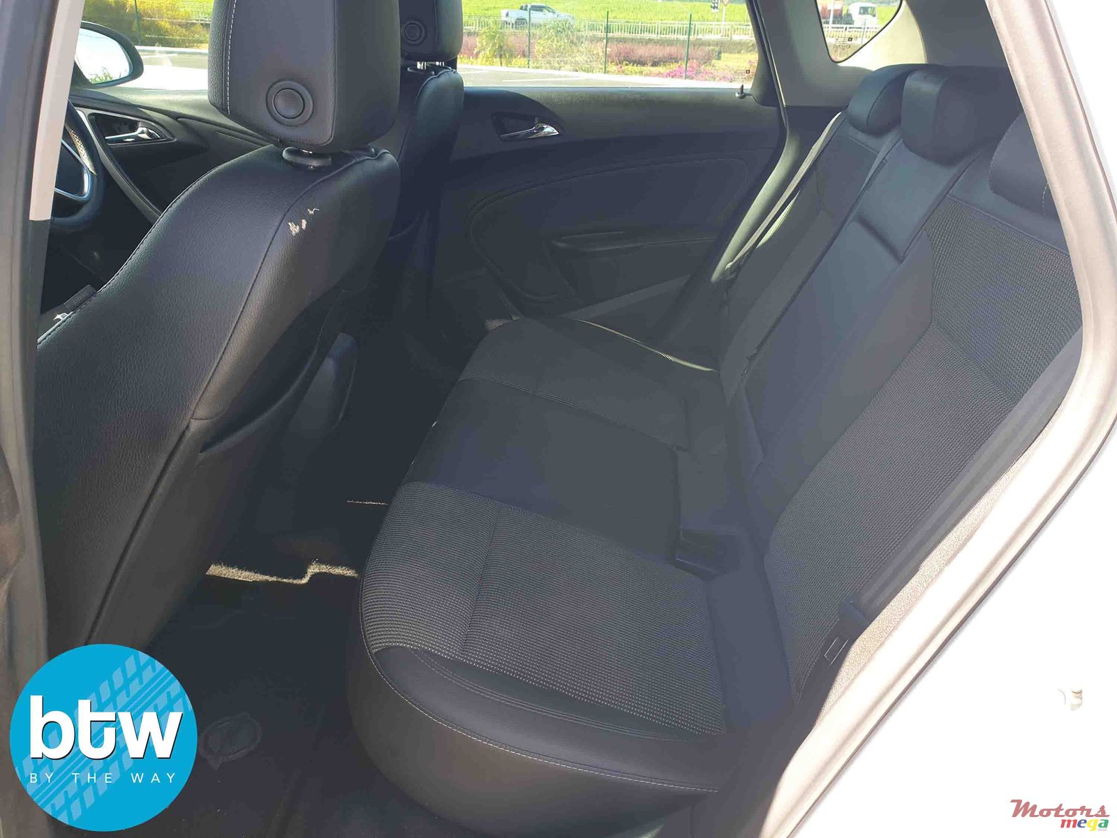 2014' Opel Astra 1.4 Turbo photo #3