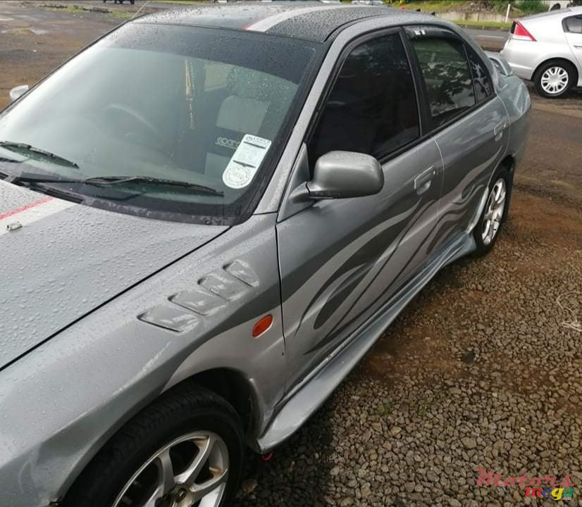 2000' Mitsubishi photo #4