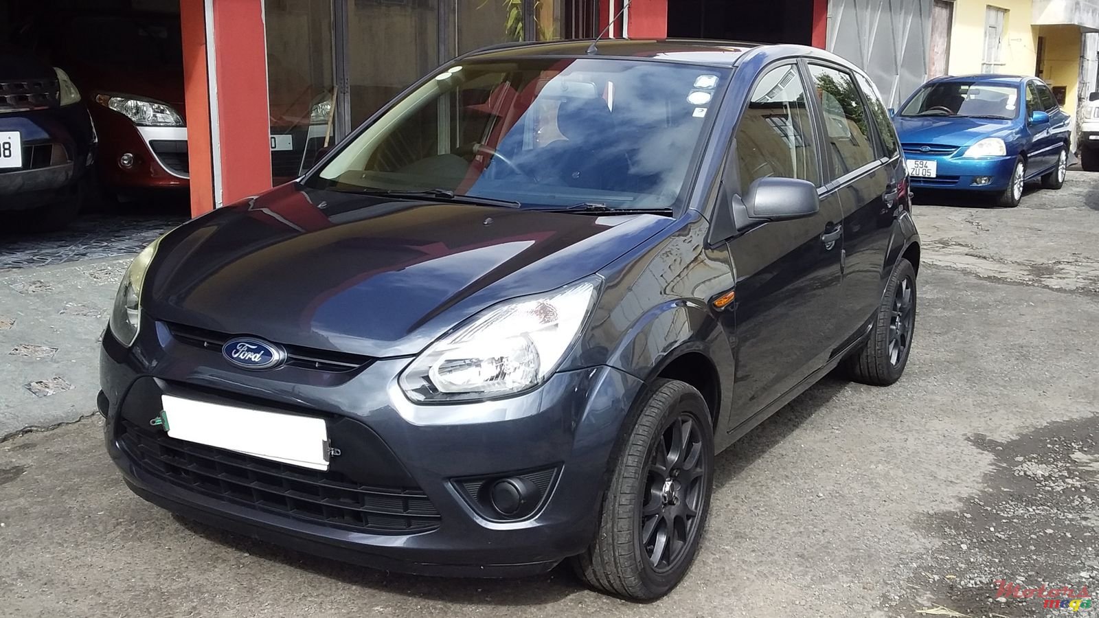 2013' Ford Figo photo #1