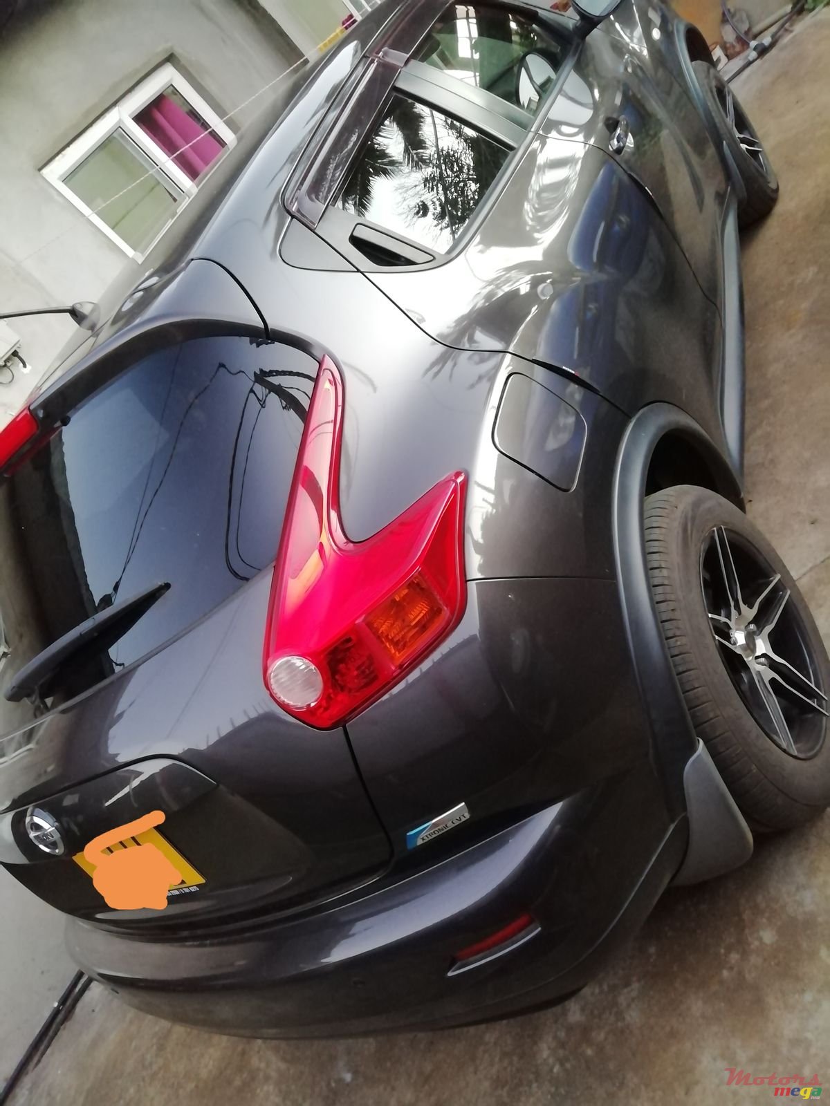 2012' Nissan Juke photo #2