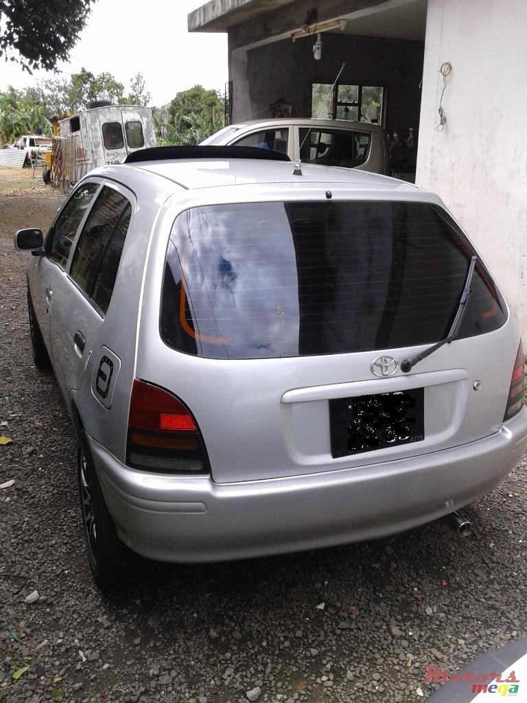 1998' Toyota Starlet photo #2