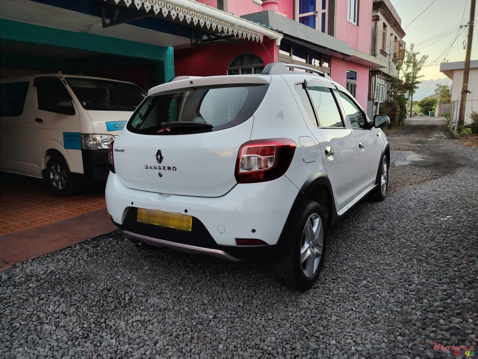 2016' Renault Sandero StepWay photo #2