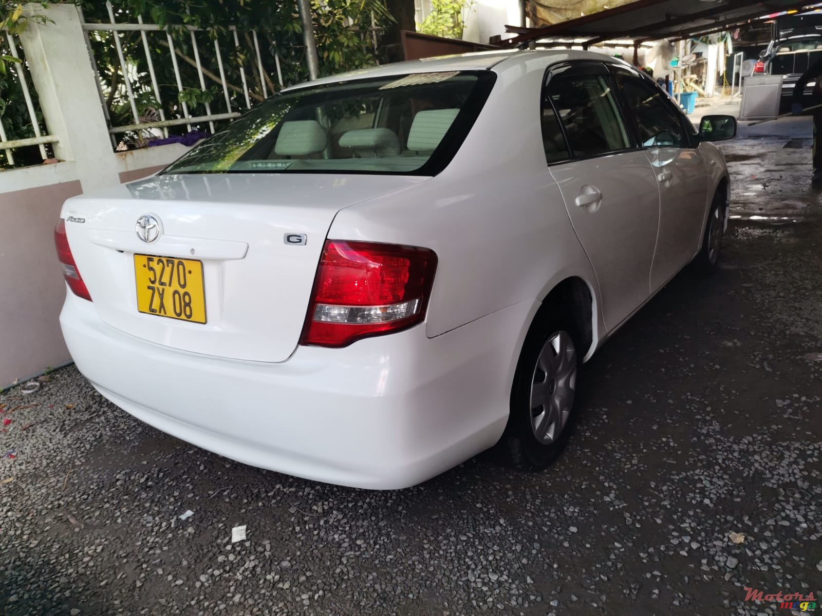 2008' Toyota Axio photo #2