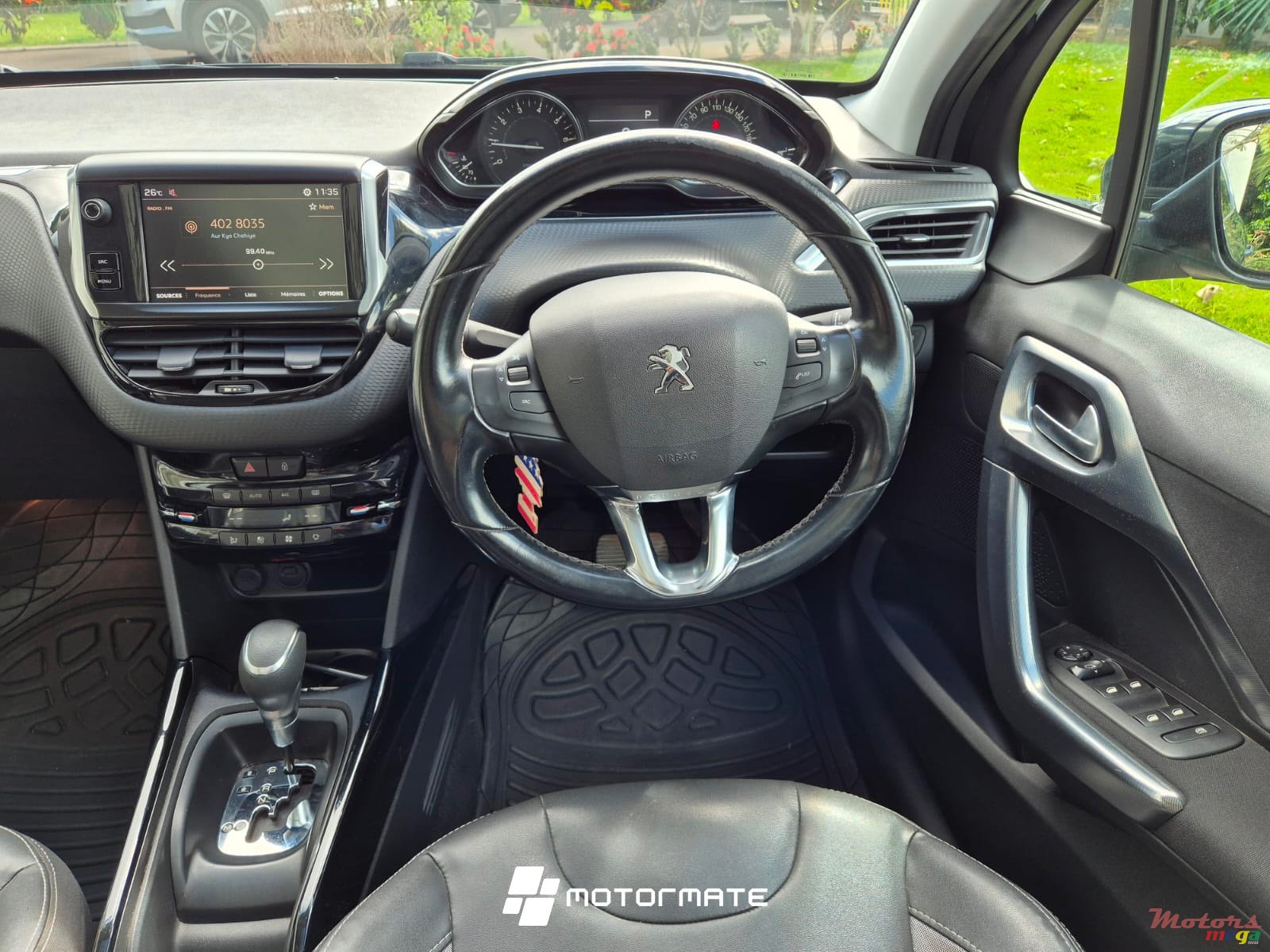 2019' Peugeot 2008 ALLURE photo #6