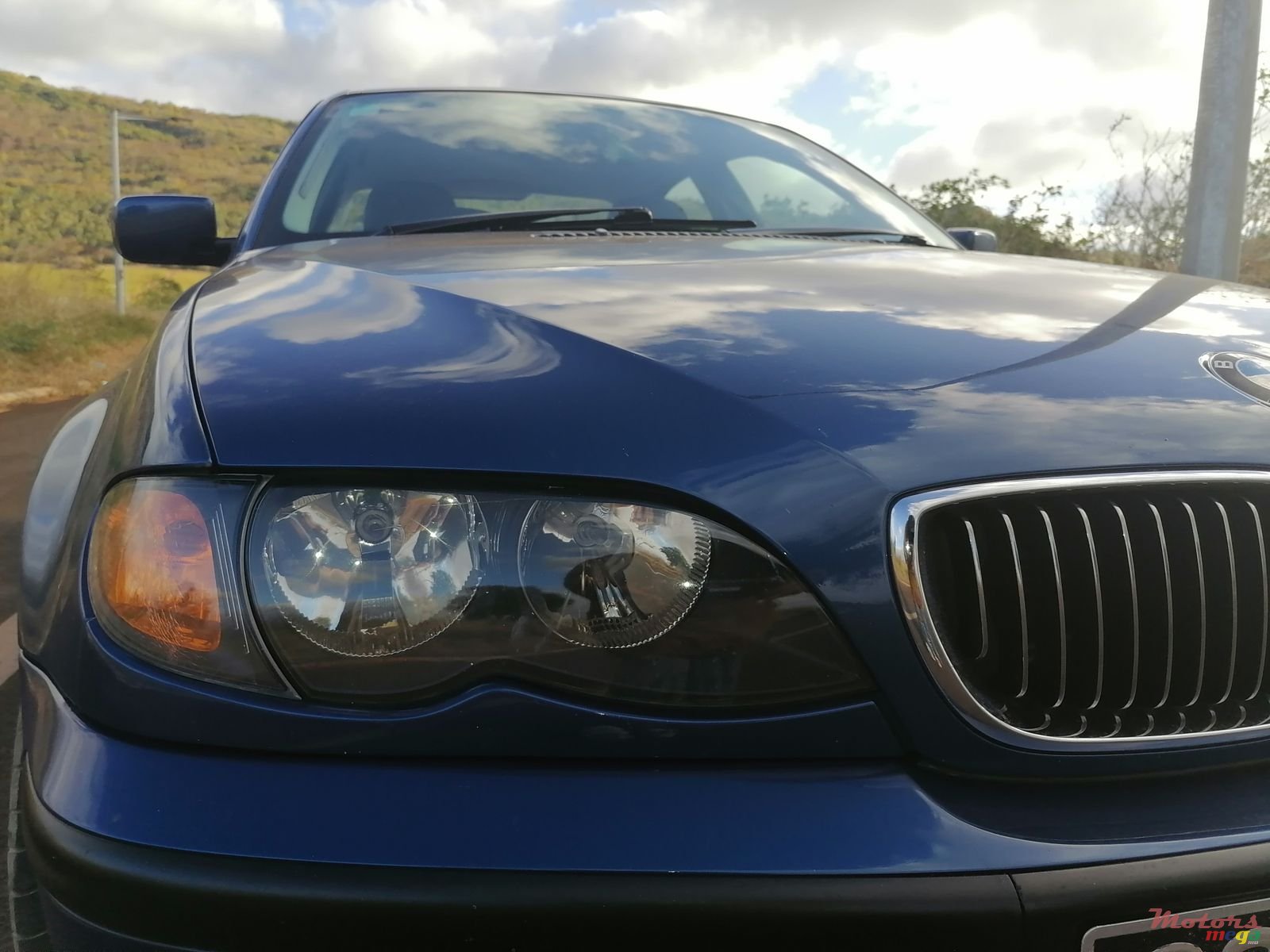 2002' BMW 318 photo #1