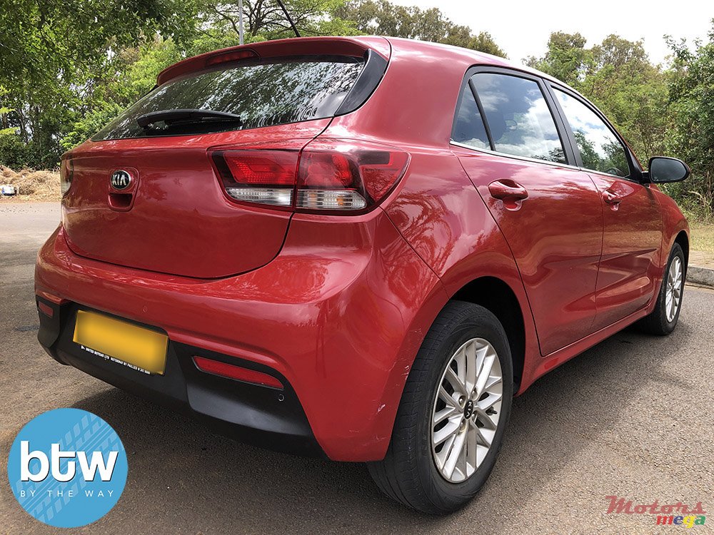 2017' Kia Rio photo #3