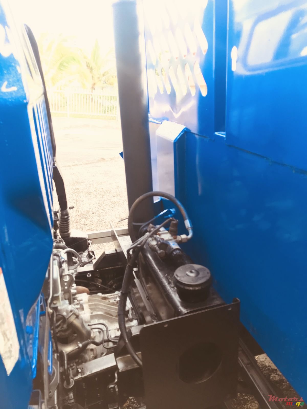 2015' Mitsubishi photo #3