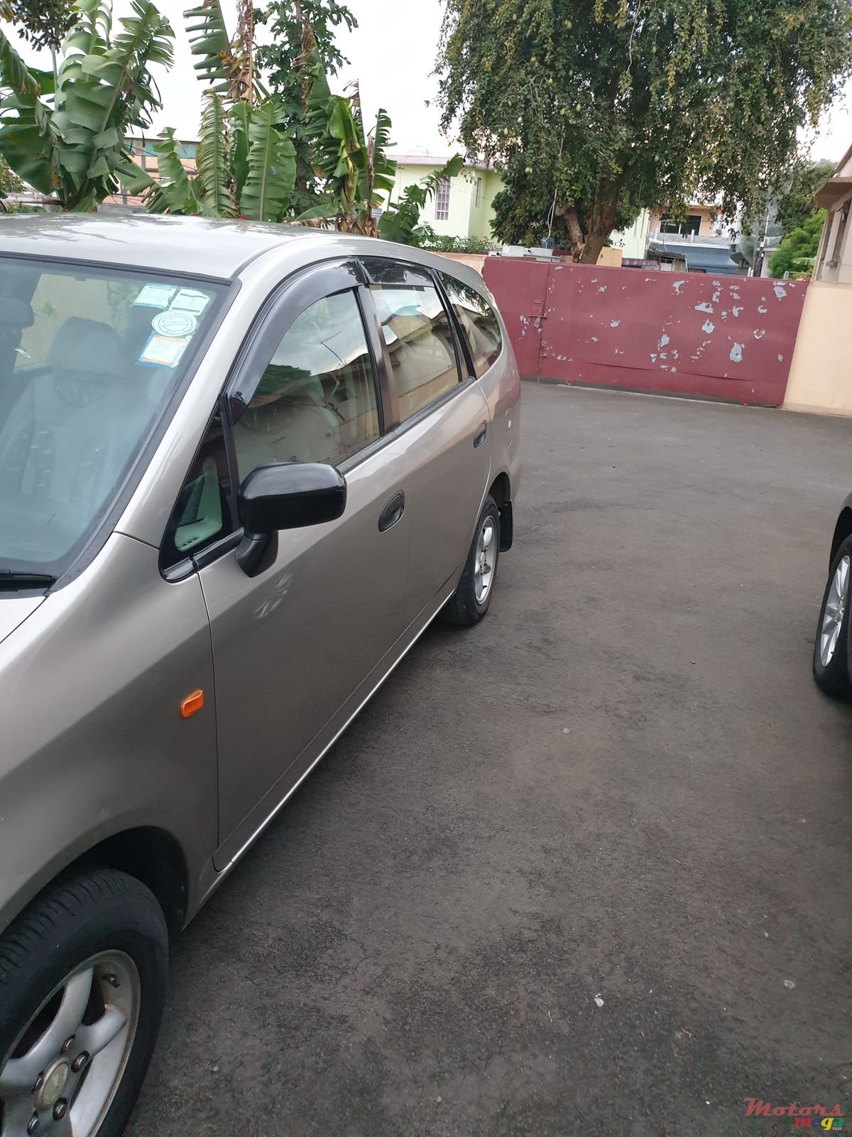 2001' Honda Stream photo #3