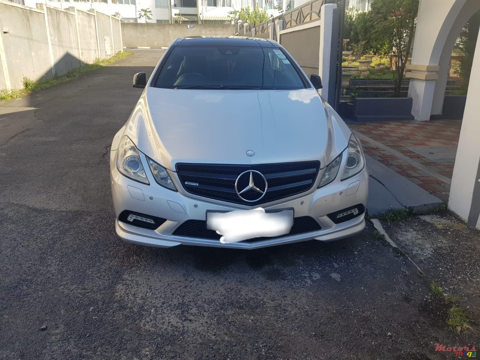 2012' Mercedes-Benz E-Class photo #2