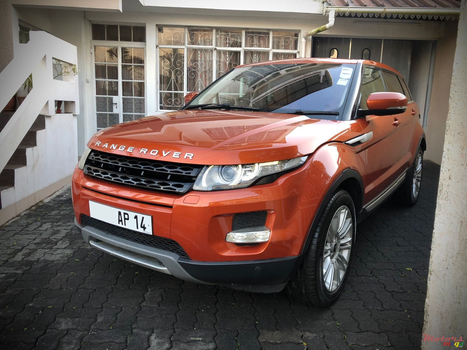 2014' Land Rover Range Rover Evoque photo #2