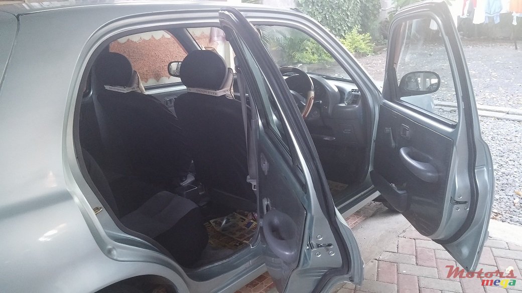 1997' Nissan march photo #6