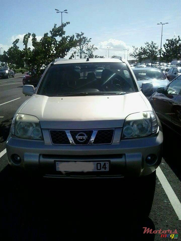 2004' Nissan X-Trail photo #3