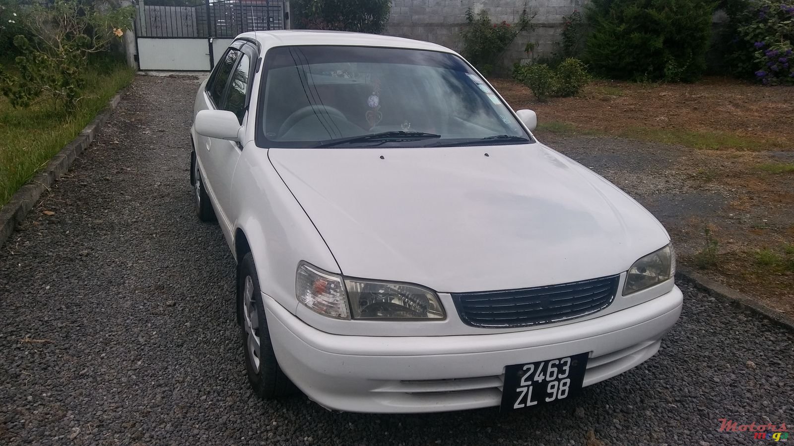 1998' Toyota Corolla photo #1