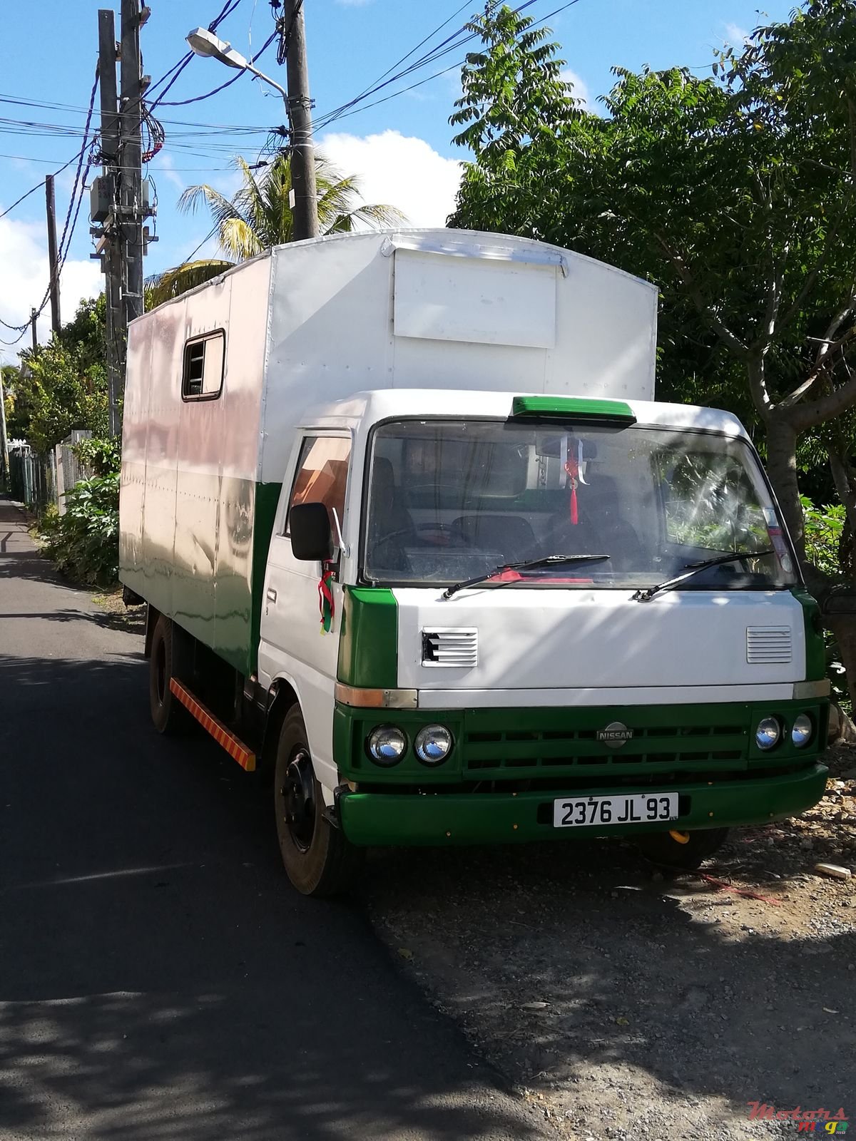 1993' Nissan photo #3