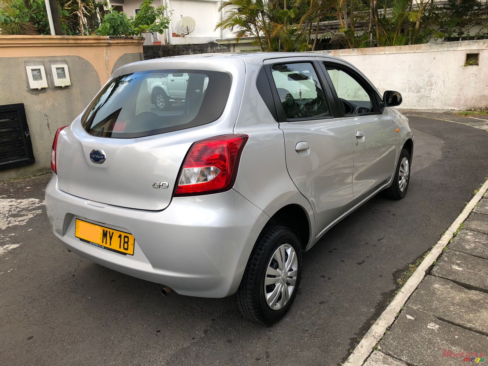 2018' Datsun Go photo #3