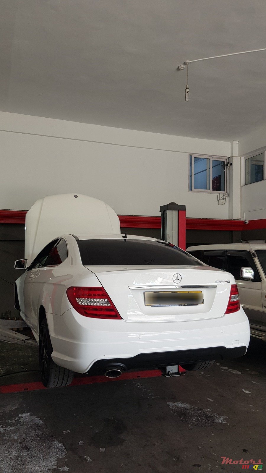 2015' Mercedes-Benz C 180 photo #2