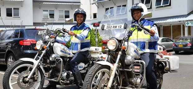 Riders à la Traffic Enforcement Squad: des Aventurières à la Fibre Sensible