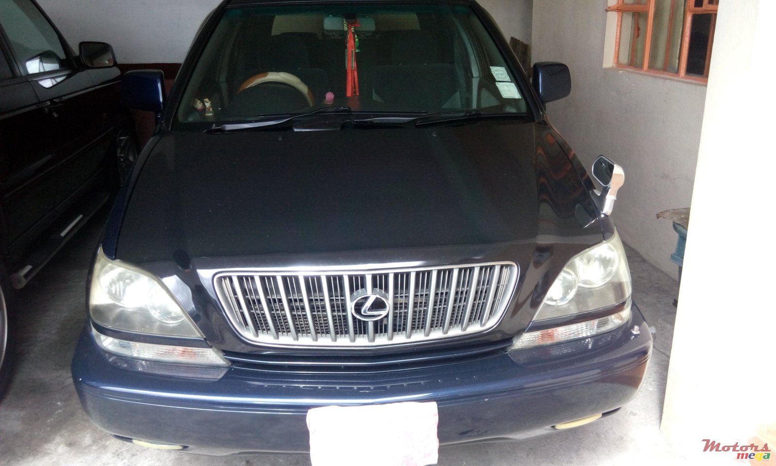 2000' Toyota luxus photo #5