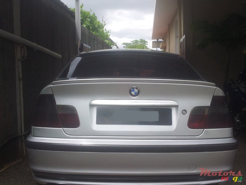 2002' BMW 318 photo #2